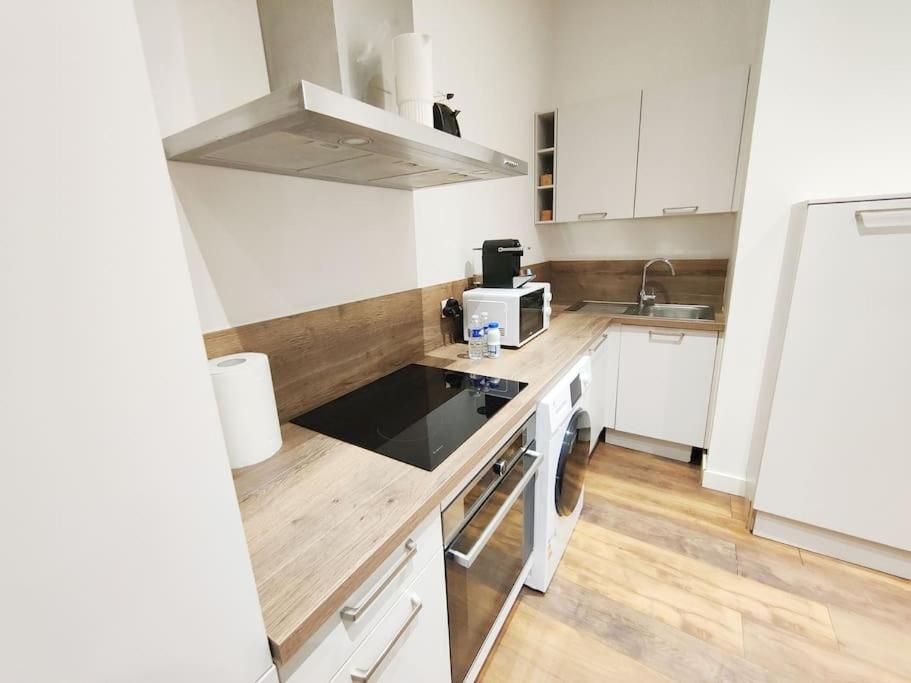 Apartmán L'Arcadia 4 Lits Climatise Jeu D'Arcade Centre Historique Nîmes Exteriér fotografie